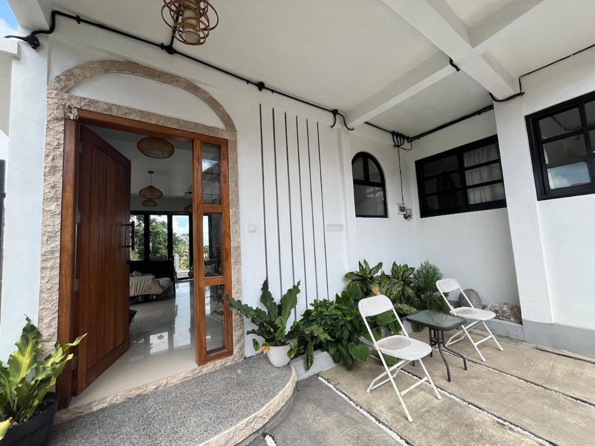 Villa De La Rose 1 Bedroom Ungasan Екстер'єр фото